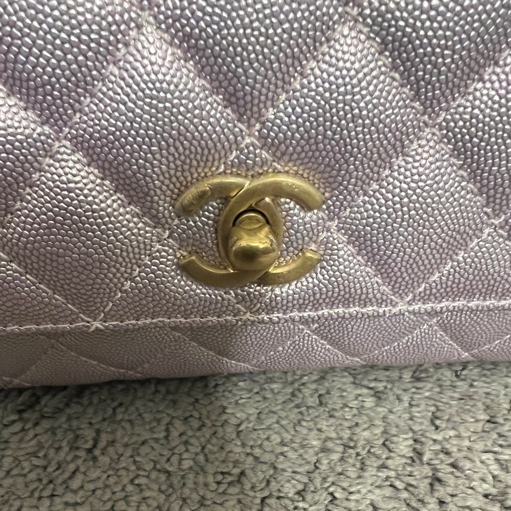 Chanel Metallic Pink Quilted Shoulder Bag - Picture 3 of 6